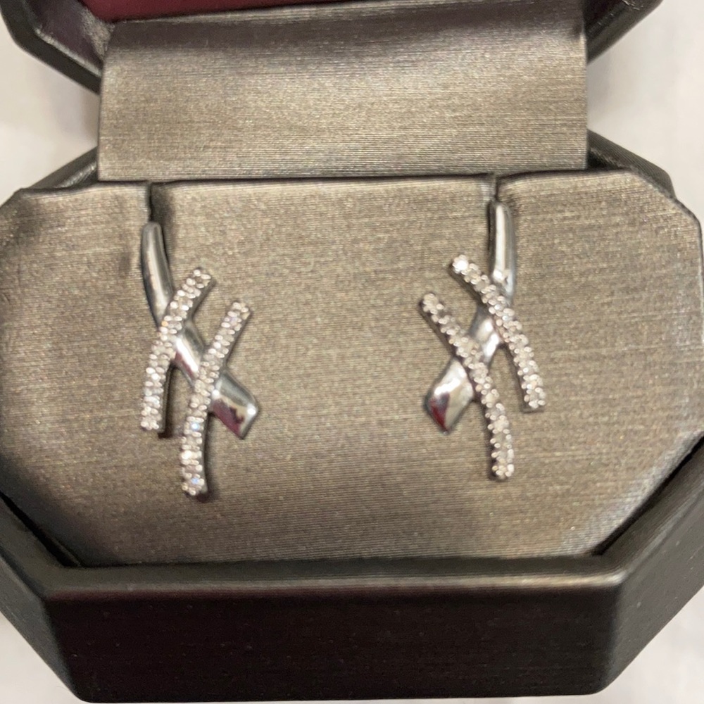 Diamond & 14k white gold earrings